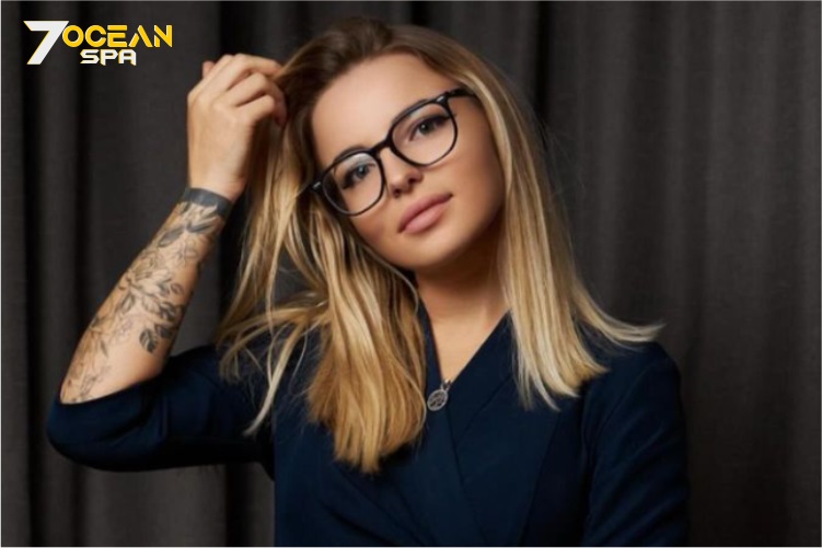 Four Hand Massage in Gachibowli Hyderabad